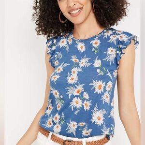 Blue and white floral top